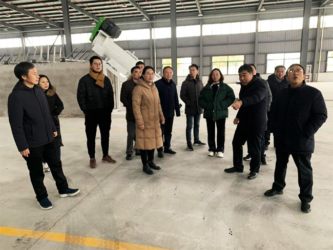 省專家組一行來我市評估調研廢舊農膜回收利用工作